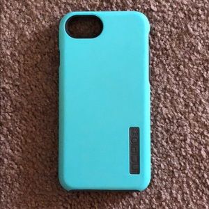 Teal very durable Incipio iPhone 7 case - like new